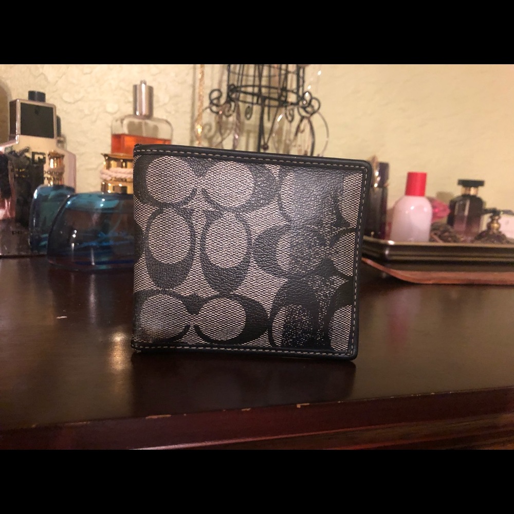 Men’s Coach Bifold (2012)